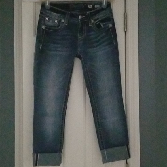 Miss Me Women's Capris - Picture 2 of 9